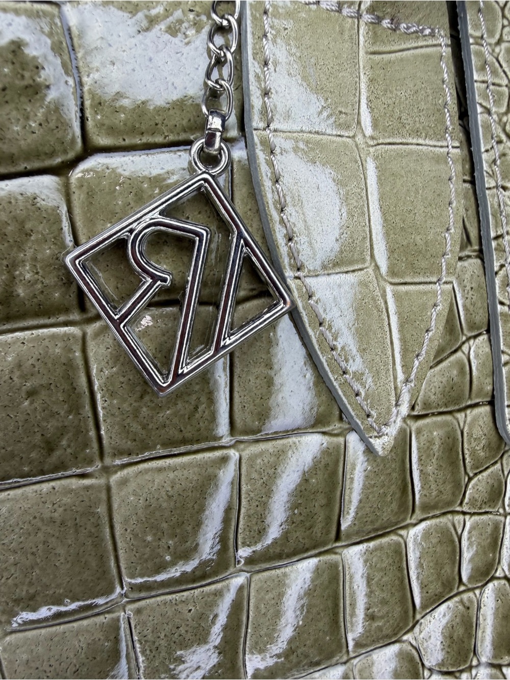 Isabella Rhea Olive Green Croc-Embossed genuine Italian leather - Picture 2 of 10